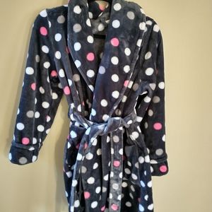 Women's plush bathrobe